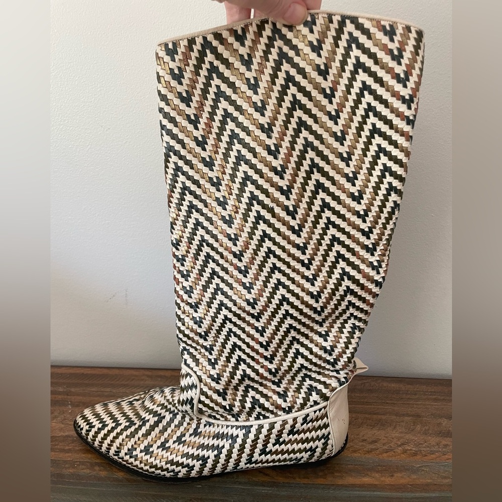 Lovely Vintage Glacee Chevron Patterned Boots - Picture 3 of 13